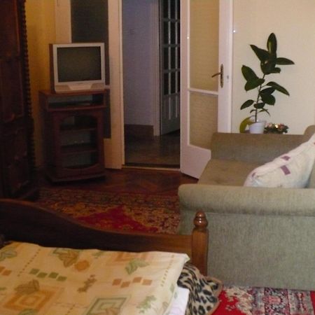 Apartamento Kitty Apartman Miskolc Exterior foto
