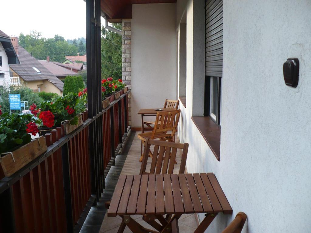 Apartamento Kitty Apartman Miskolc Habitación foto