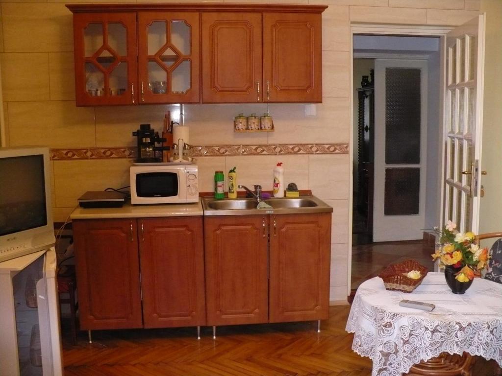 Apartamento Kitty Apartman Miskolc Exterior foto